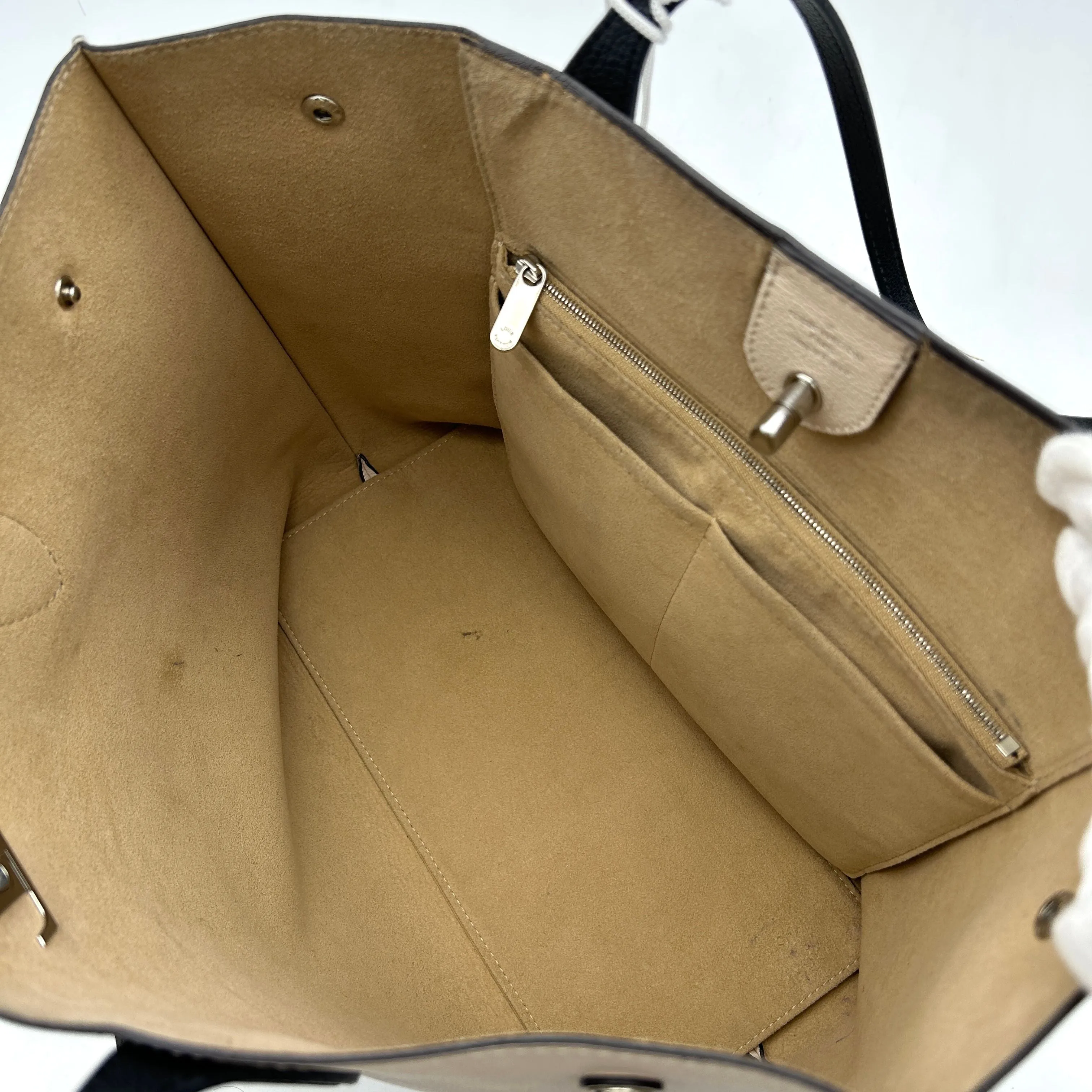 Louis Vuitton Lockme Go Tote - Neutrals Totes, Handbags LA26590