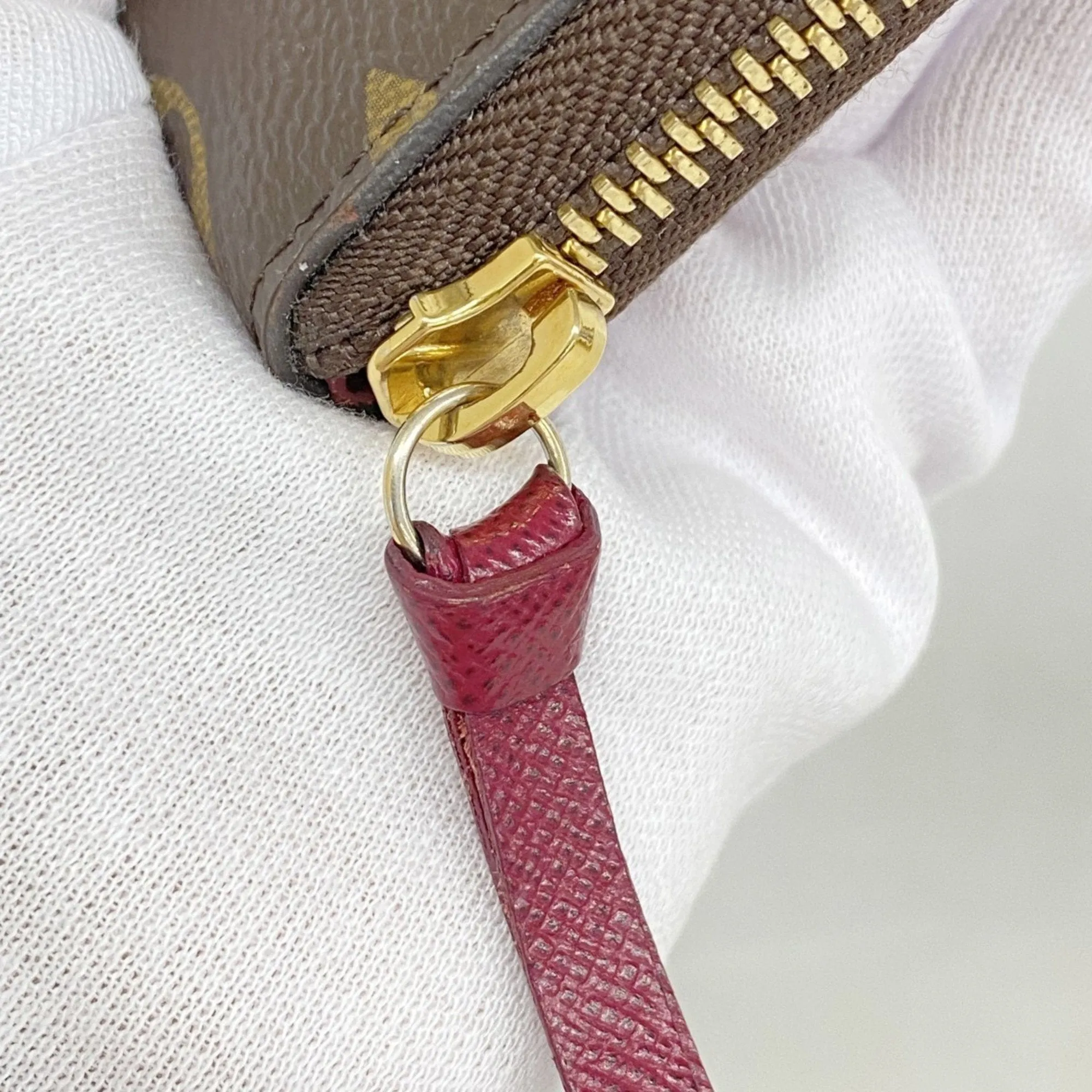 Louis Vuitton Long Wallet (Bi-Fold) (Pre-Owned)