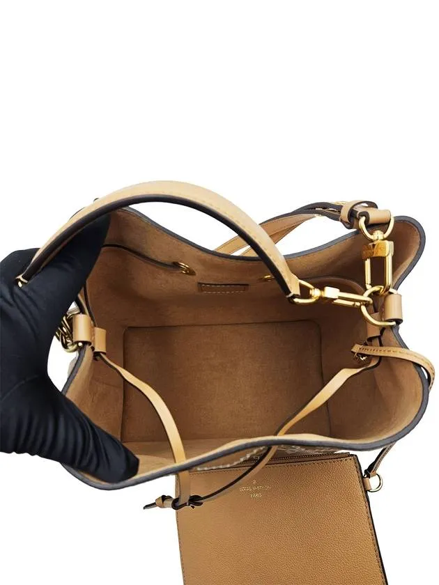 Louis Vuitton M46029 Arizona Empreinte Neonoe MM Shoulder Bag