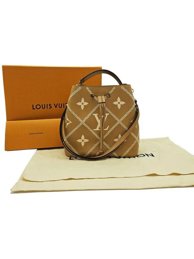 Louis Vuitton M46029 Arizona Empreinte Neonoe MM Shoulder Bag