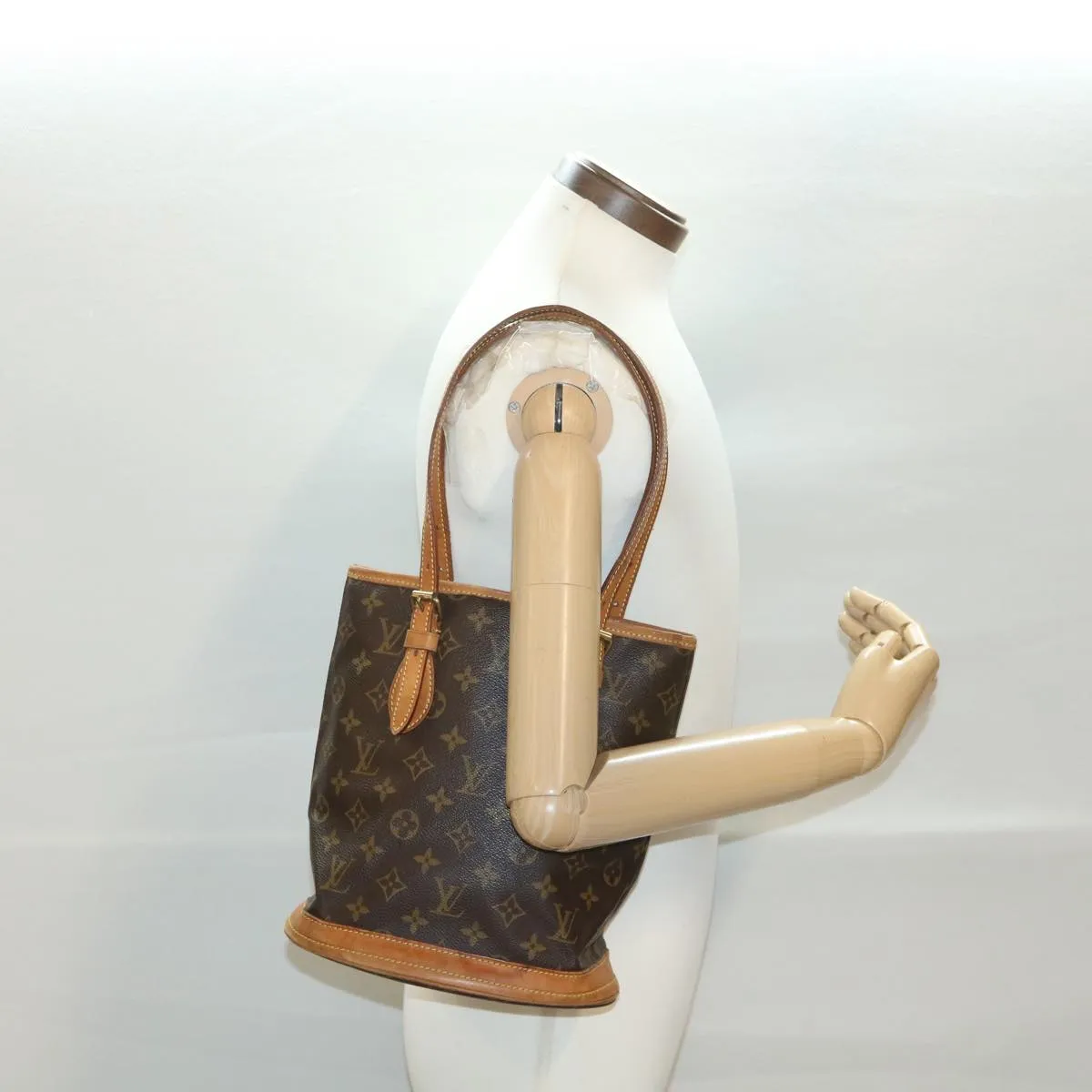 LOUIS VUITTON Monogram Bucket PM Shoulder Bag M42238 LV 38706