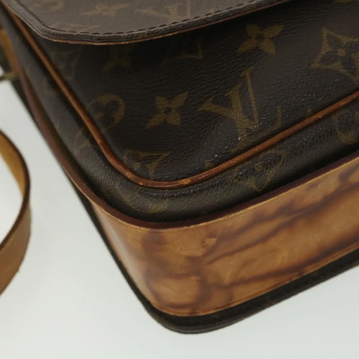 LOUIS VUITTON Monogram Cartouchiere GM Shoulder Bag M51252 LV ar9119