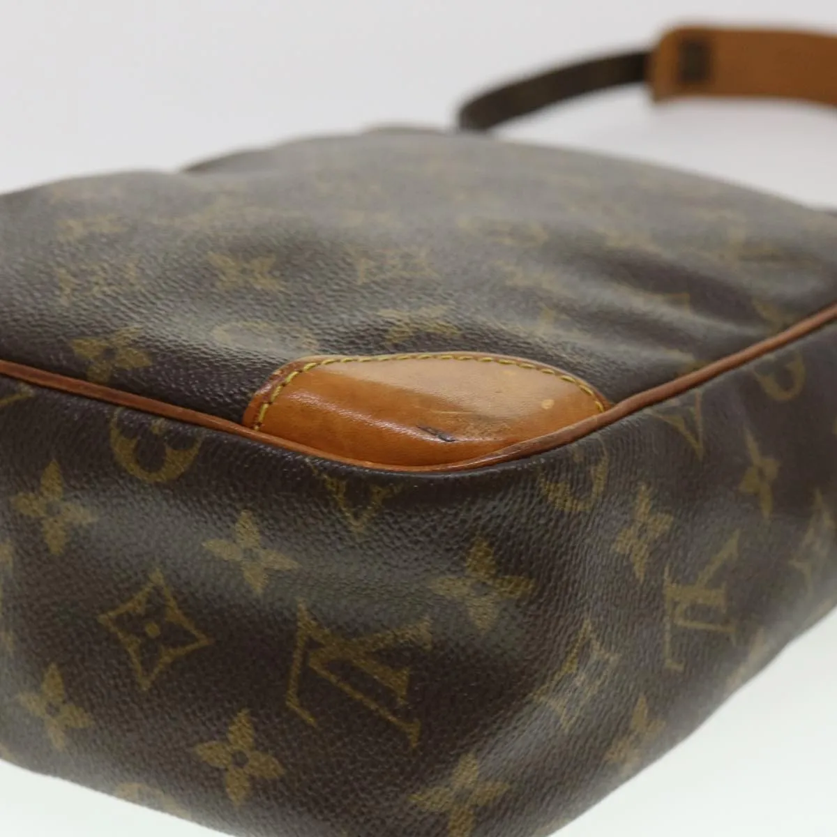 LOUIS VUITTON Monogram Danube MM Shoulder Bag M45264 LV rd4612