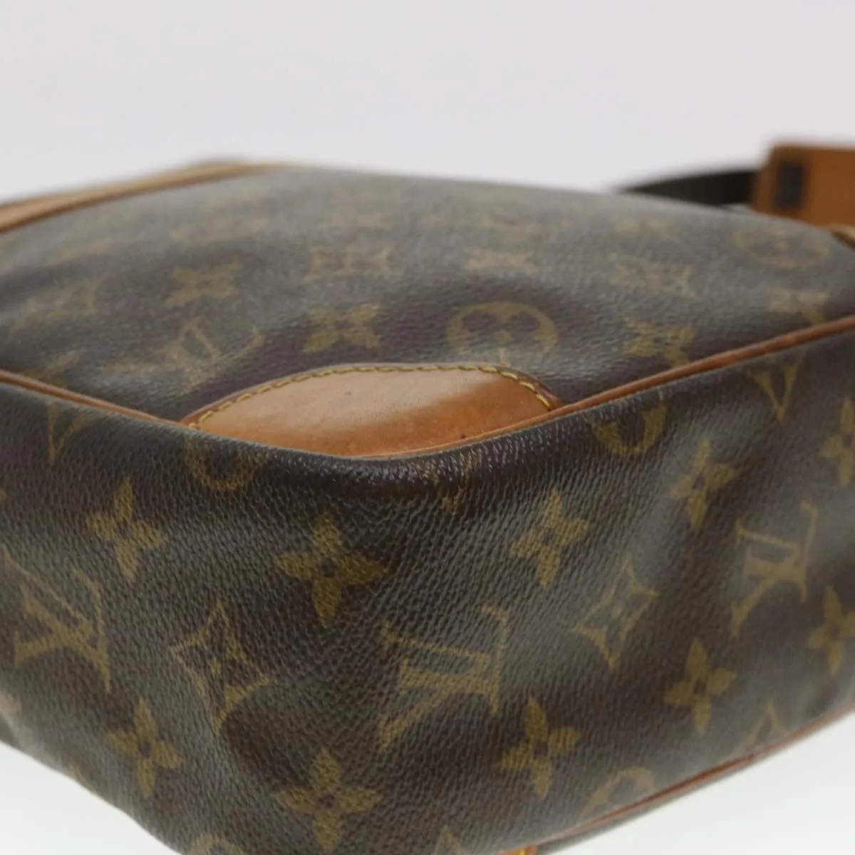 LOUIS VUITTON Monogram Danube MM Shoulder Bag M45264 LV rd4612