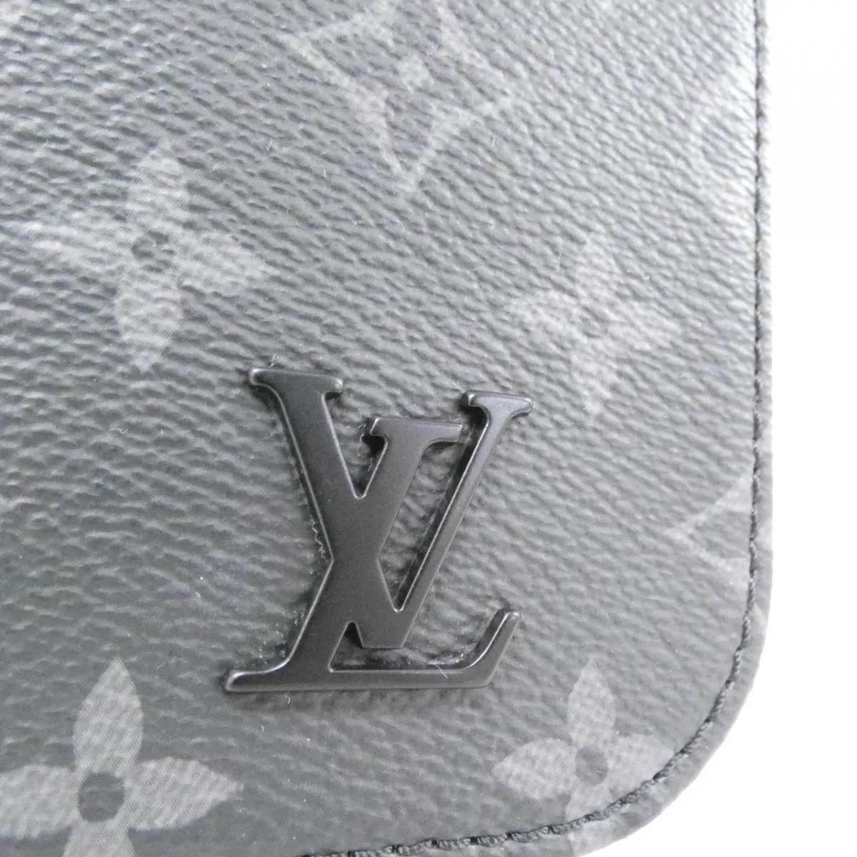 Louis Vuitton Monogram Eclipse District MM M45271 Shoulder Bag