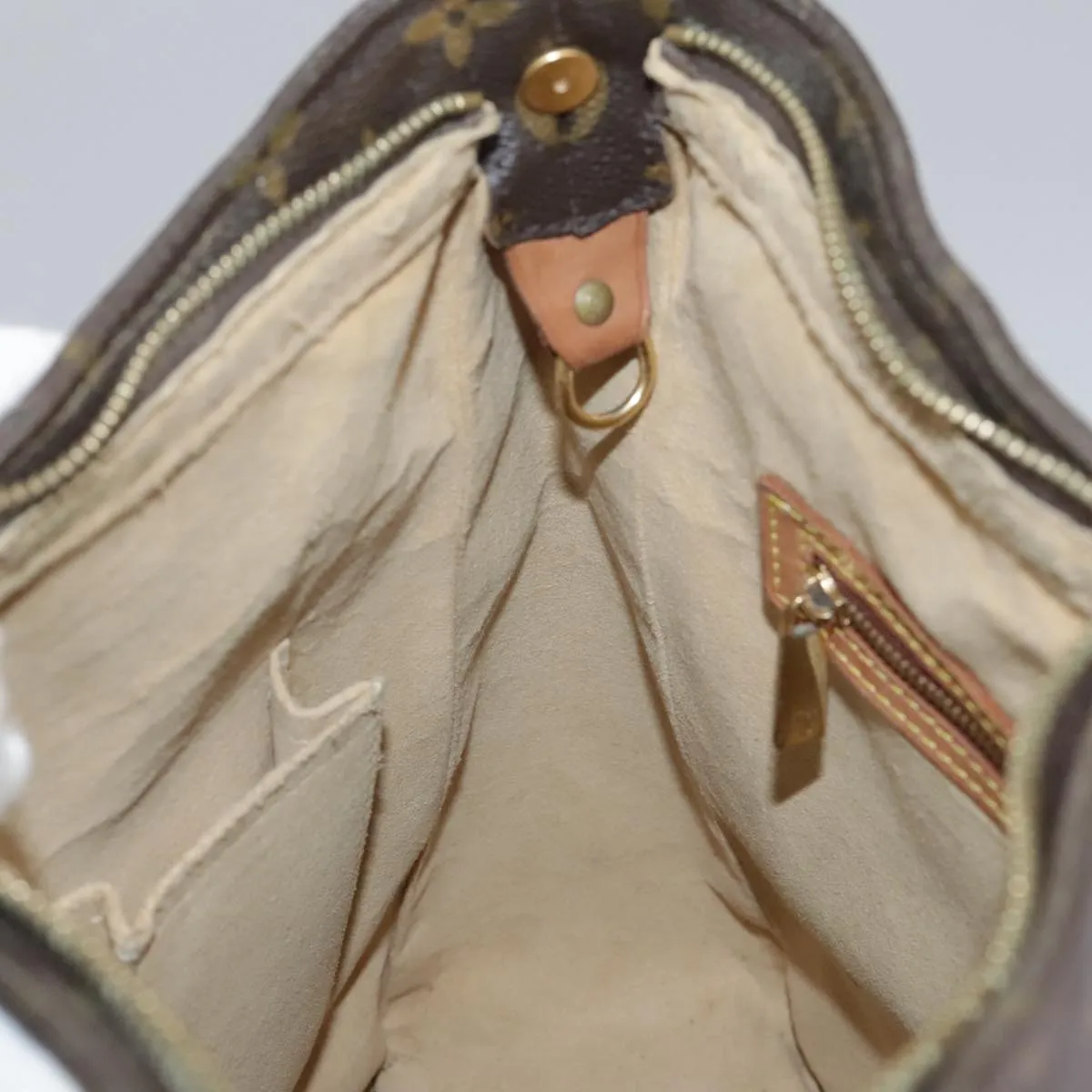 LOUIS VUITTON Monogram Looping GM Shoulder Bag M51145 LV 104891