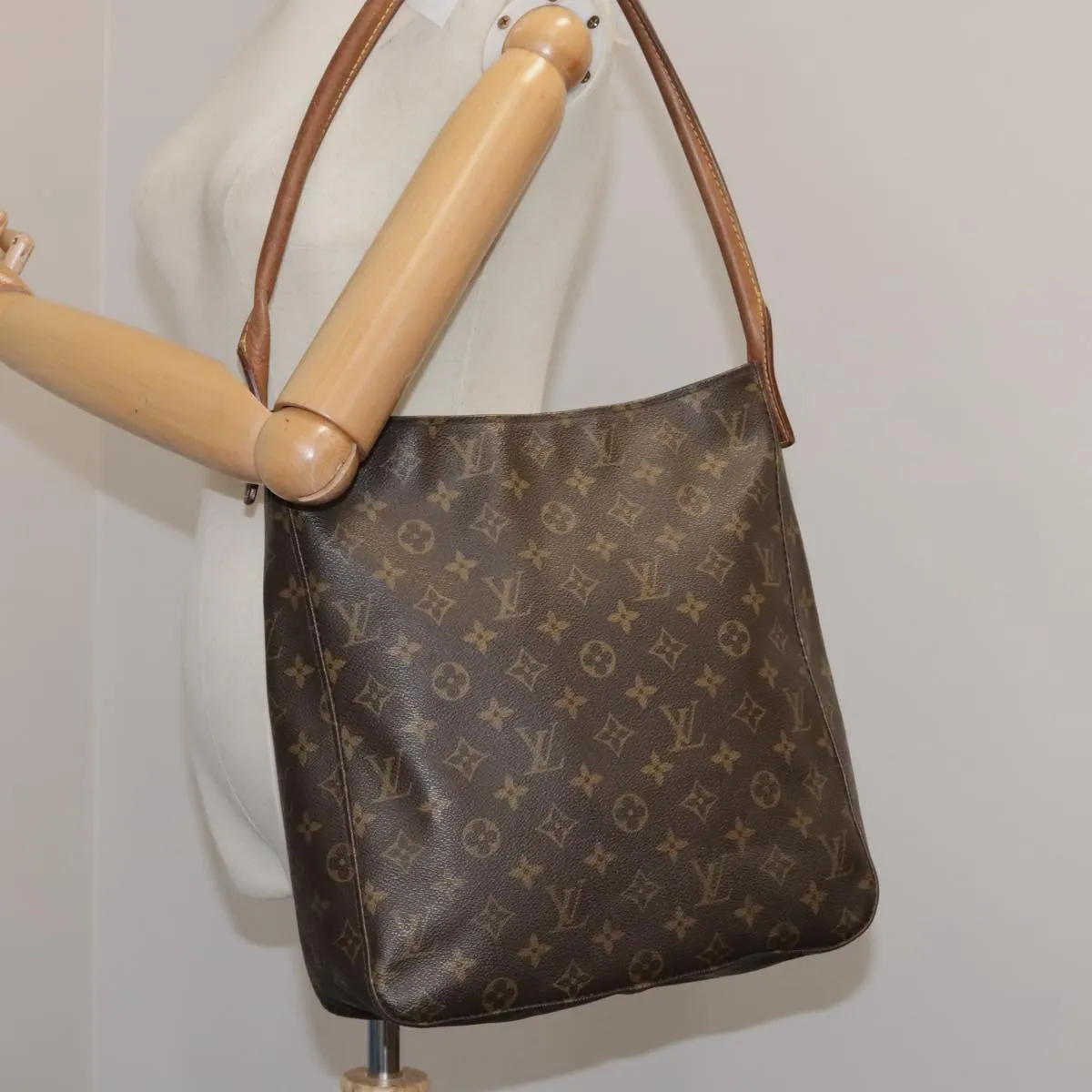 LOUIS VUITTON Monogram Looping GM Shoulder Bag M51145 LV 104891