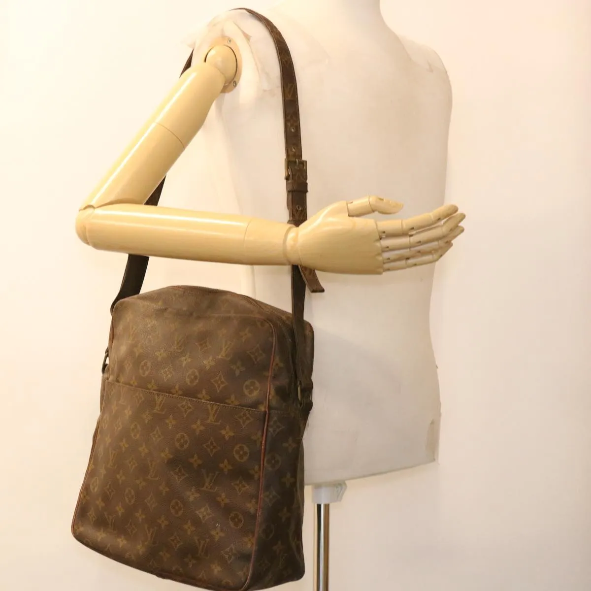 LOUIS VUITTON Monogram Marceau Shoulder Bag No.70 LV rd4430