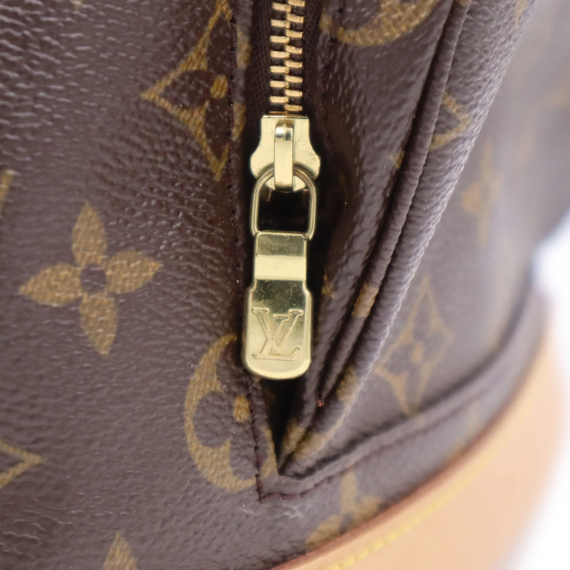 Louis Vuitton Monogram Montsouris MM Backpack SP0957