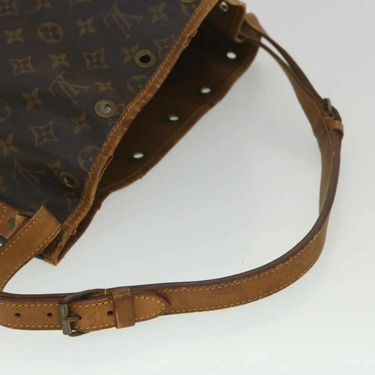 LOUIS VUITTON Monogram Noe Shoulder Bag M42224 LV 38597