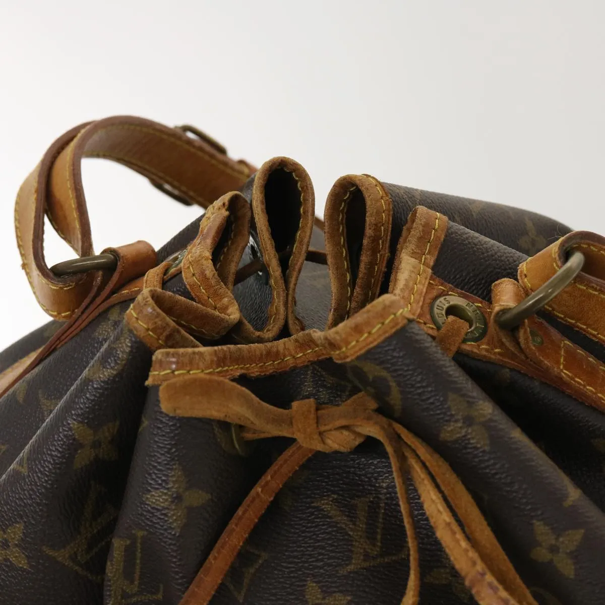 LOUIS VUITTON Monogram Noe Shoulder Bag M42224 LV th3492