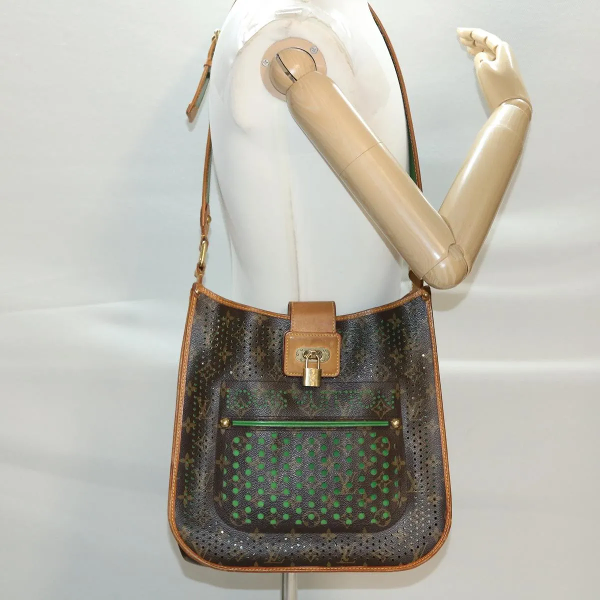 LOUIS VUITTON Monogram Perfo Musette Shoulder Bag Green M95173 LV 40621