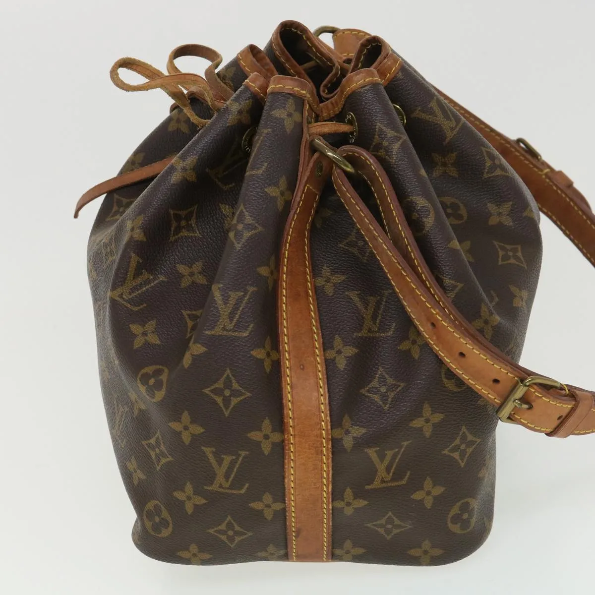 LOUIS VUITTON Monogram Petit Noe Shoulder Bag M42226 LV 39014