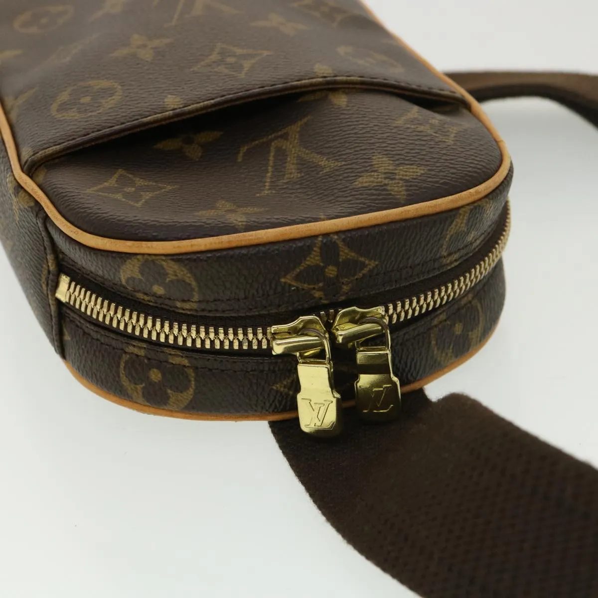 LOUIS VUITTON Monogram Pochette Gange Shoulder Bag M51870 LV am4113
