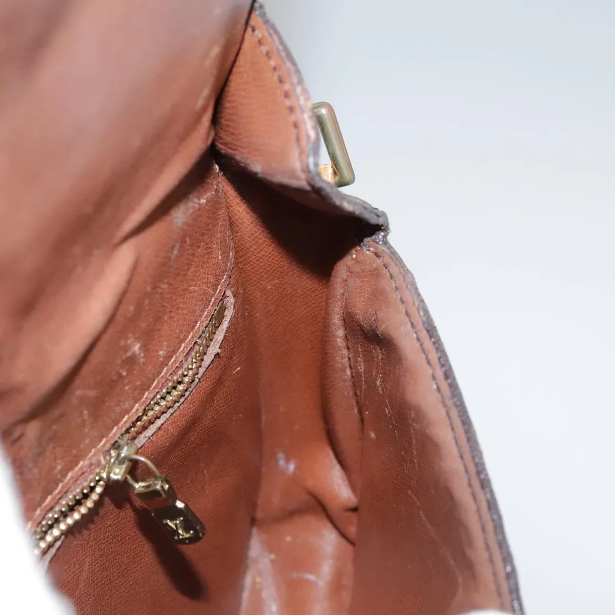 LOUIS VUITTON Monogram Saint Cloud MM Shoulder Bag M51243 LV 104008