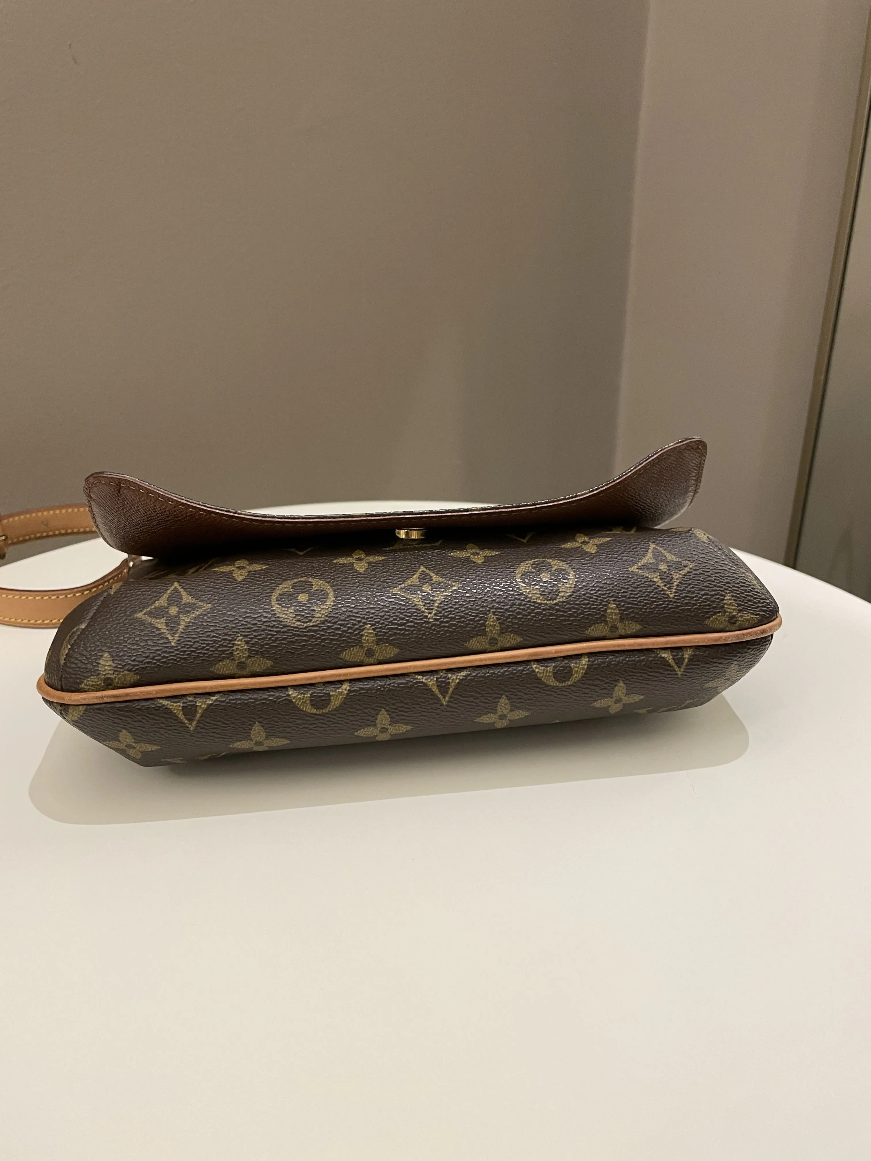 Louis Vuitton Musette Tango Shoulder Bag Monogram