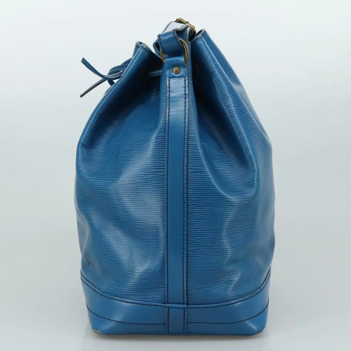 Louis Vuitton Noe Blue Leather Shoulder Bag