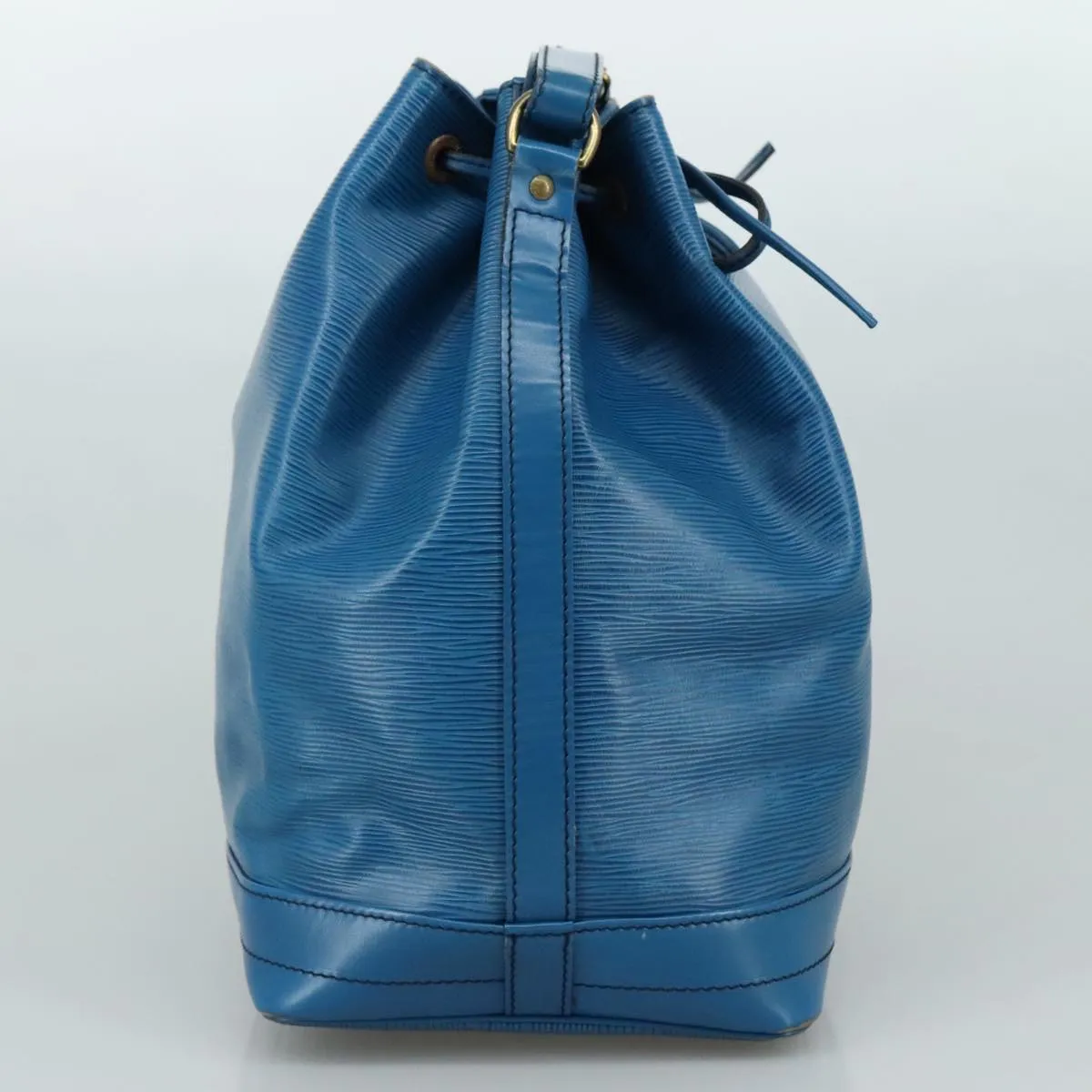 Louis Vuitton Noe Blue Leather Shoulder Bag