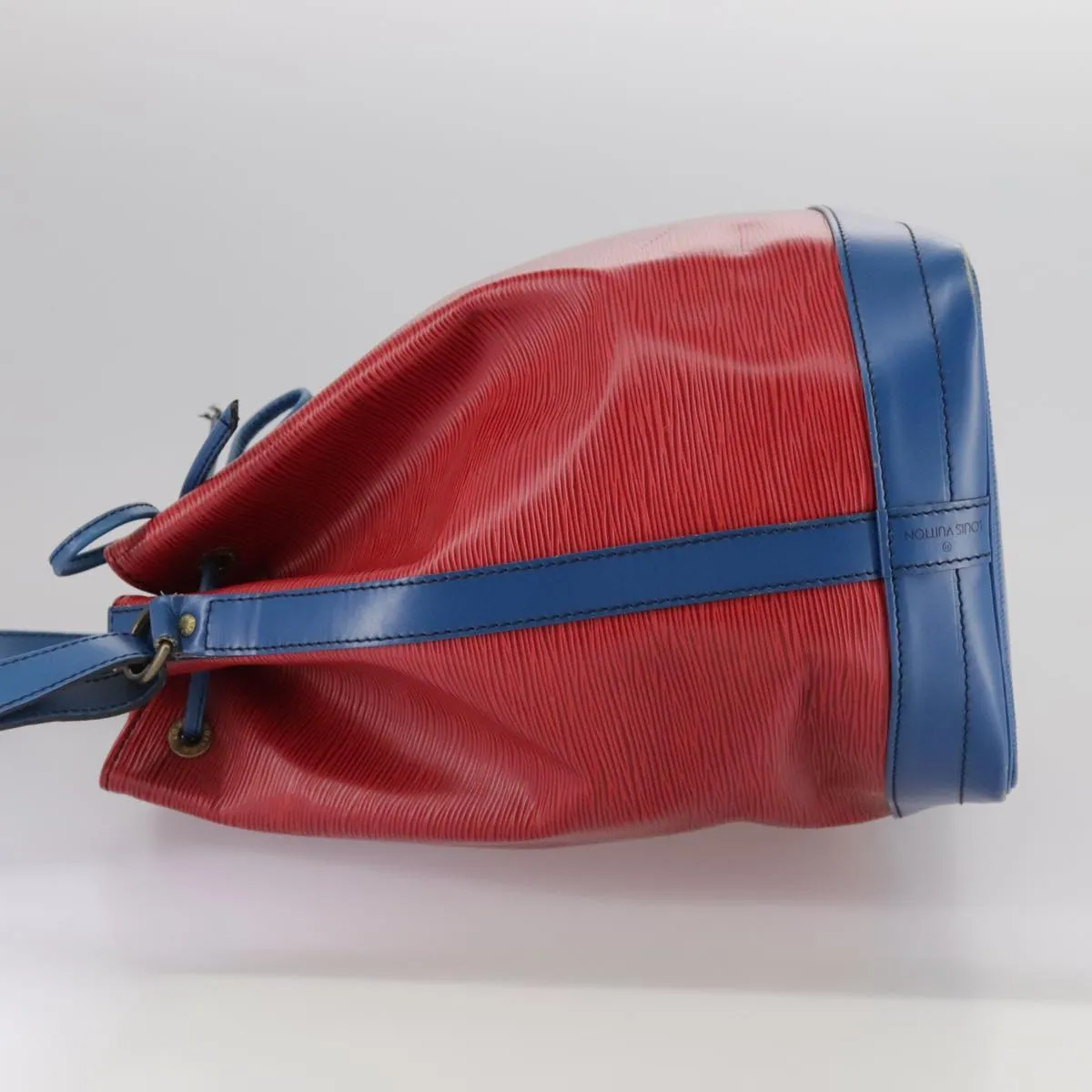 Louis Vuitton Noe Red Leather Shoulder Bag