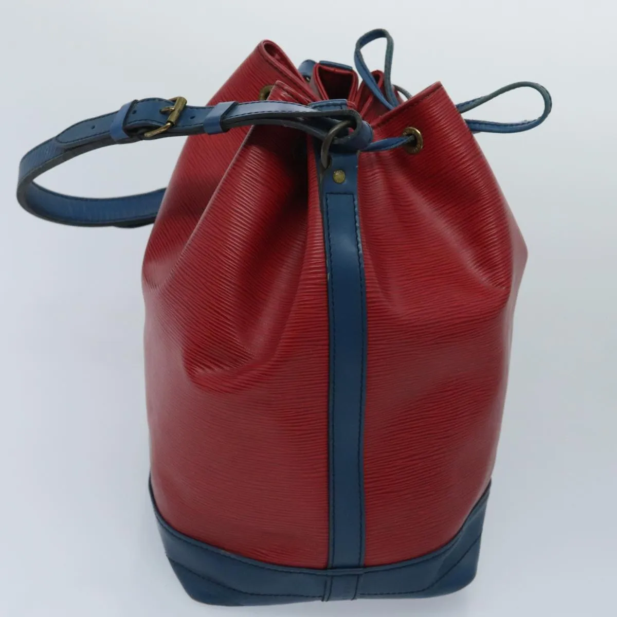 Louis Vuitton Noe Red Leather Shoulder Bag