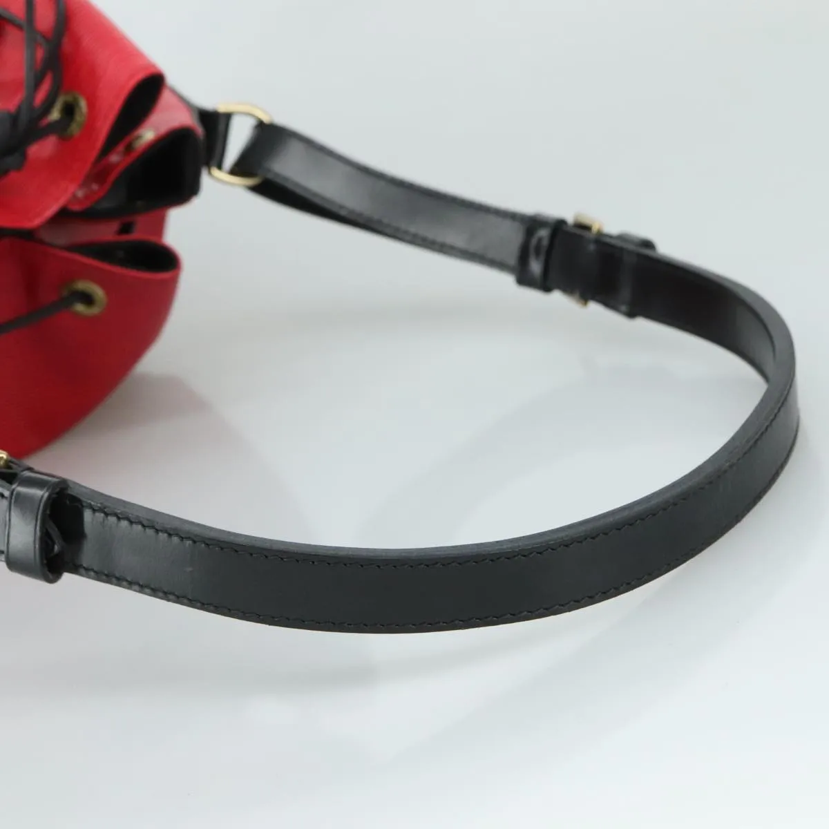 Louis Vuitton Noe Red Leather Shoulder Bag