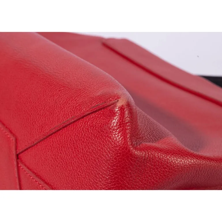Louis Vuitton Rubis Pebbled Leather Lock me PM Tote Bag