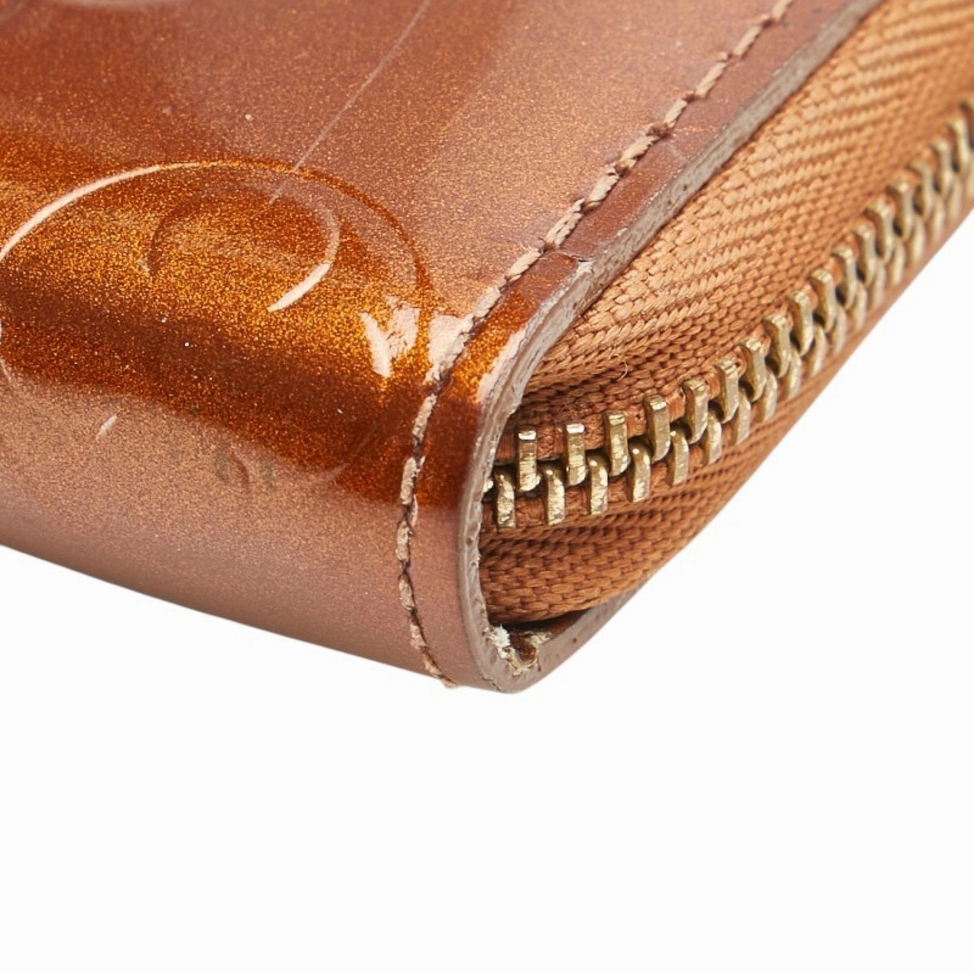 Louis Vuitton gold Patent Leather Wallet (Bi-Fold) (Pre-Owned)