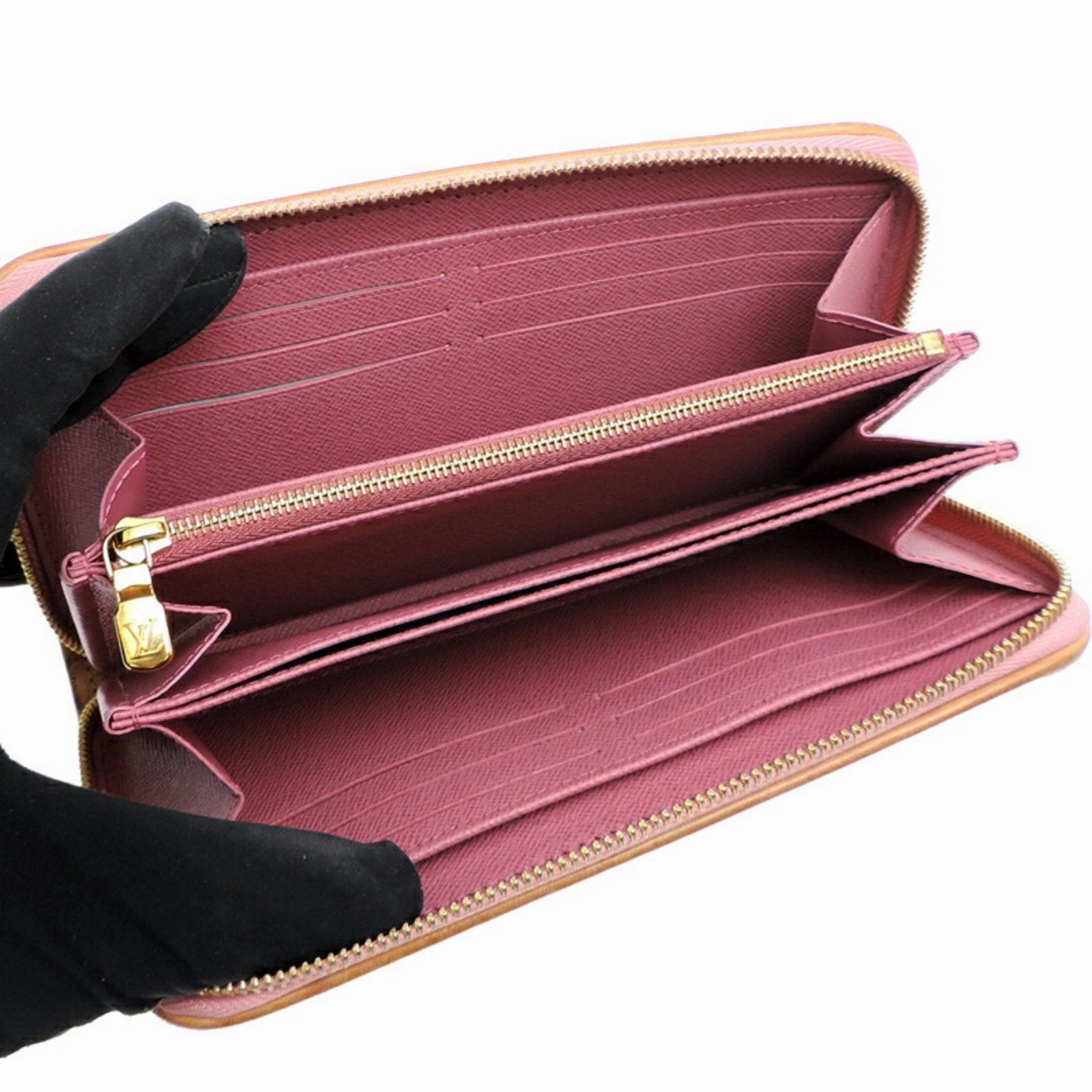 Louis Vuitton Monogram Long Wallet (Bi-Fold) (Pre-Owned)