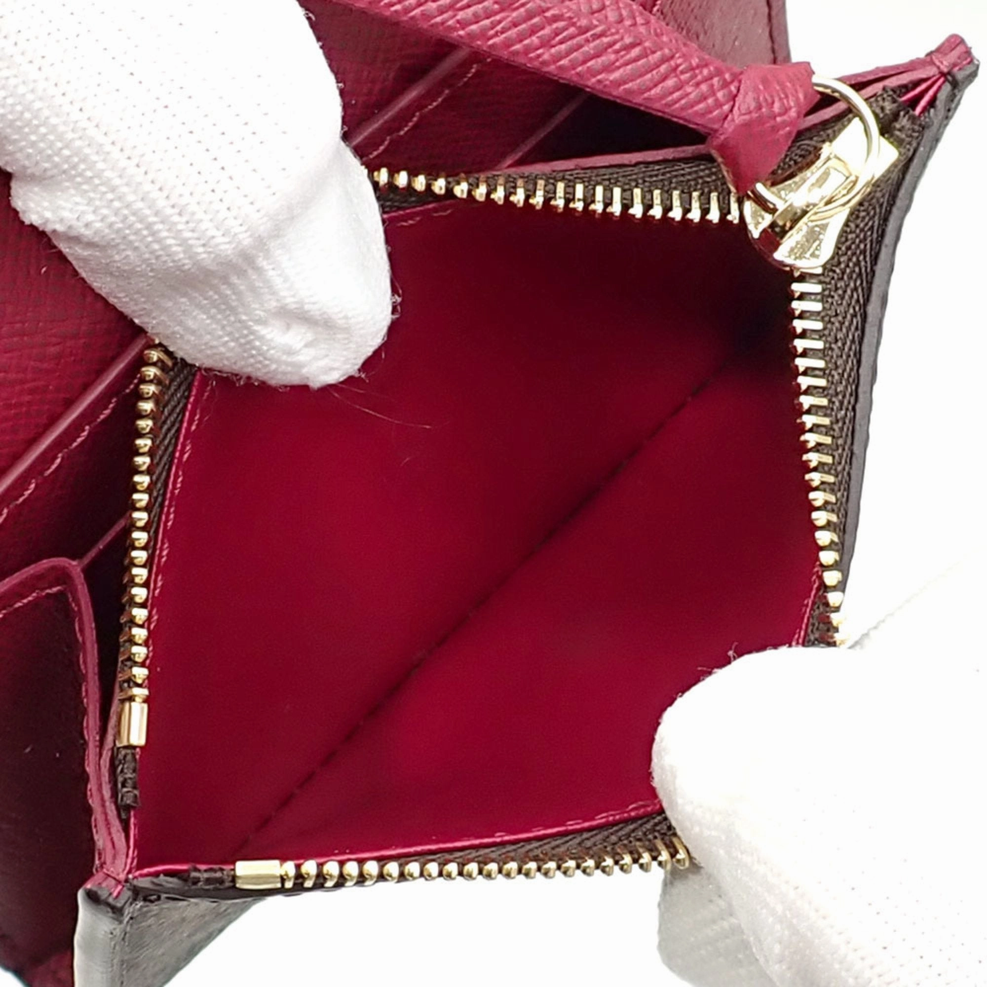 Louis Vuitton Monogram Wallet (Bi-Fold) (Pre-Owned)