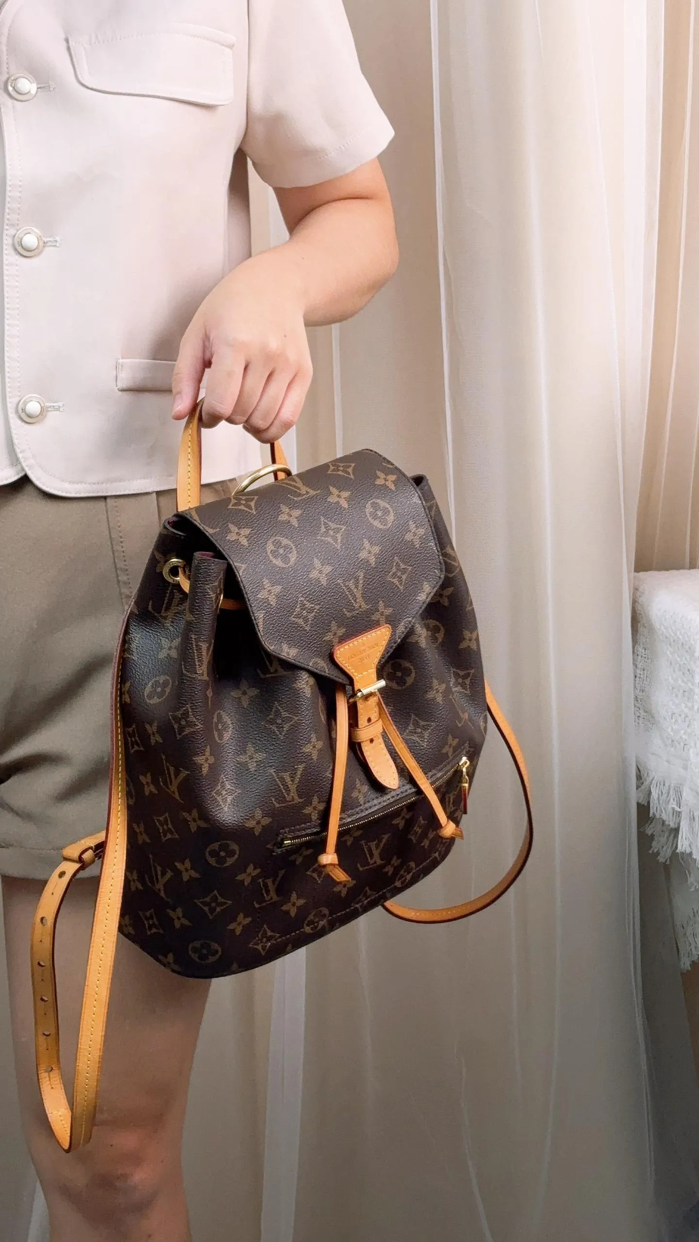 LV Monogram Mont Souris Backpack NM