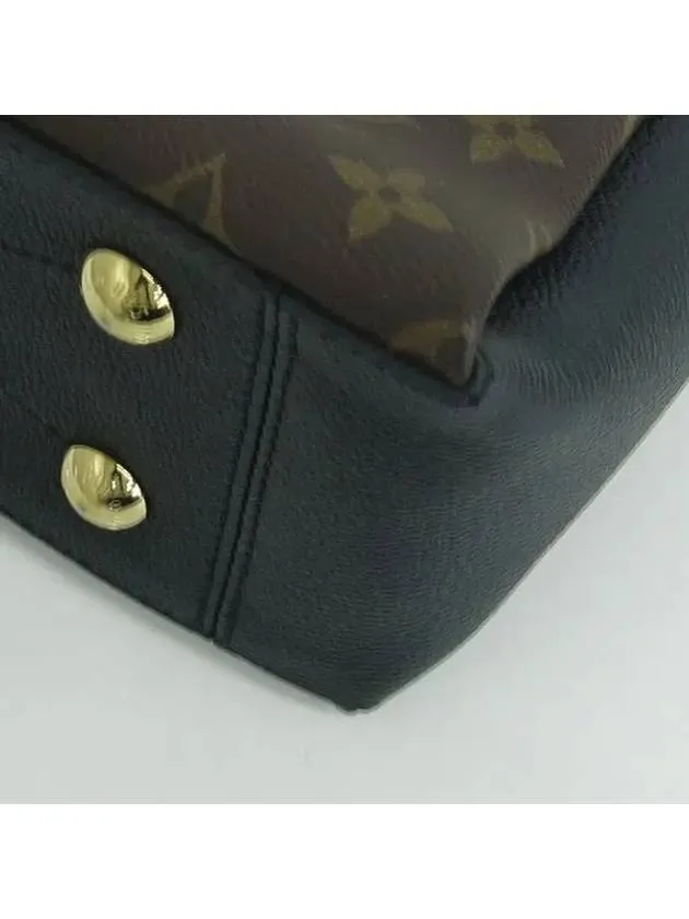 M43775 shoulder bag