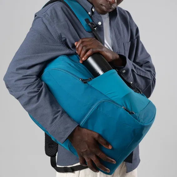 Metrosafe LS450 Anti-Theft 25L Backpack