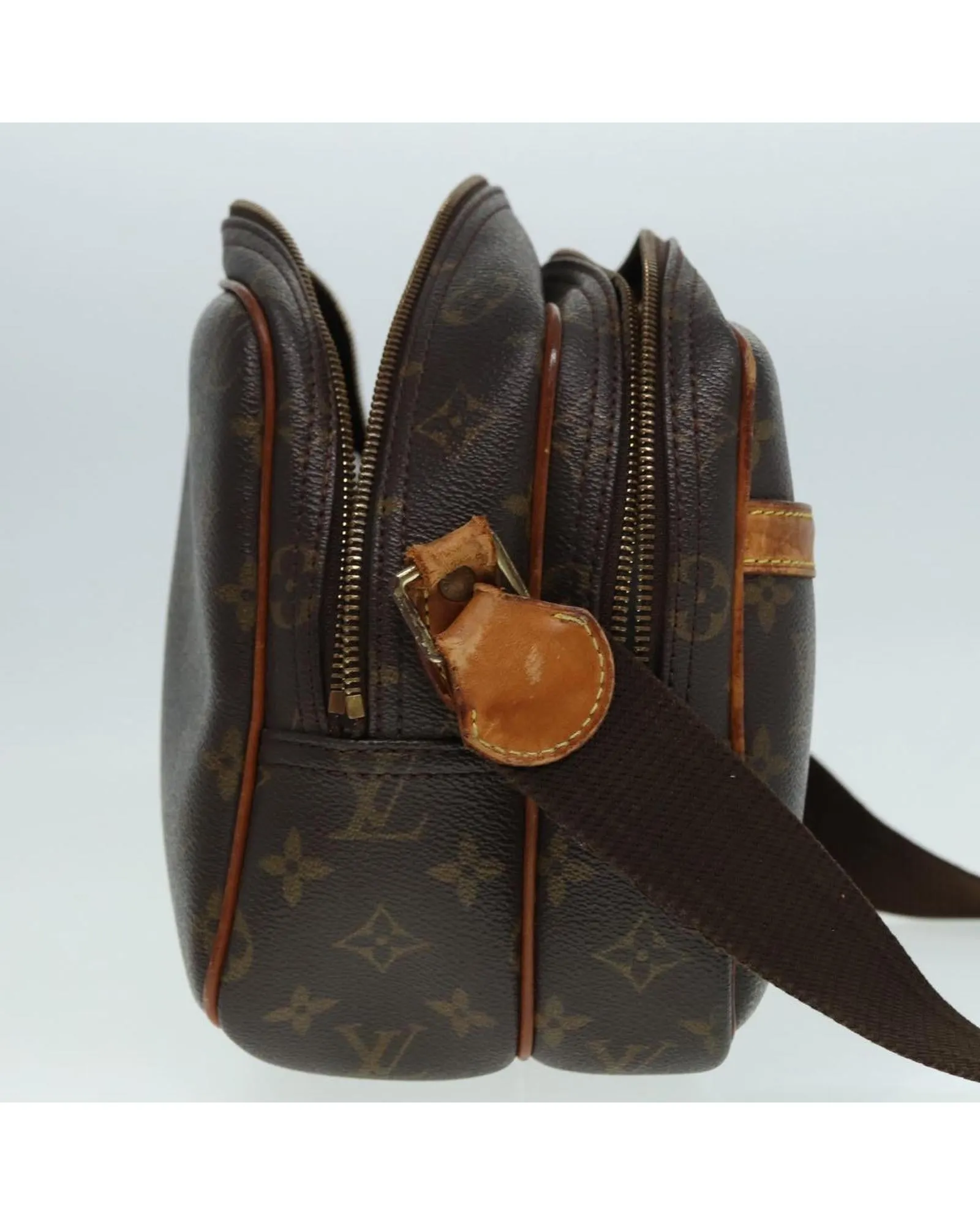 Monogram Canvas Pochette Shoulder Bag M51873