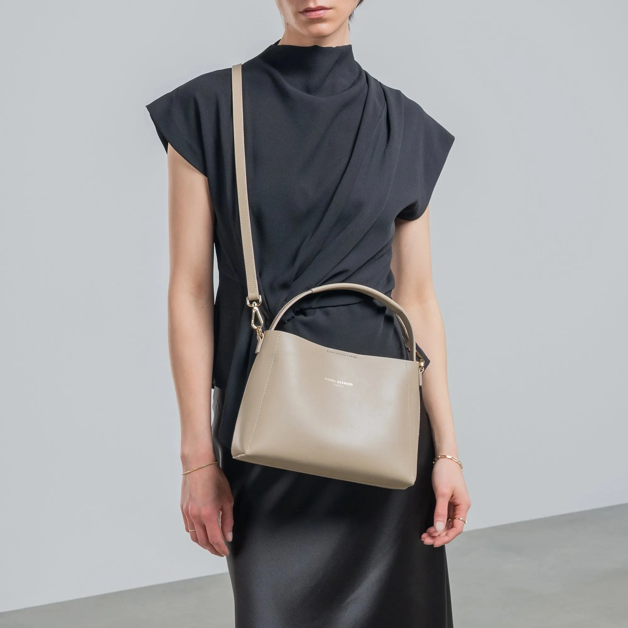 Montmartre Batrice Midi taupe vegetable tanned leather handbag