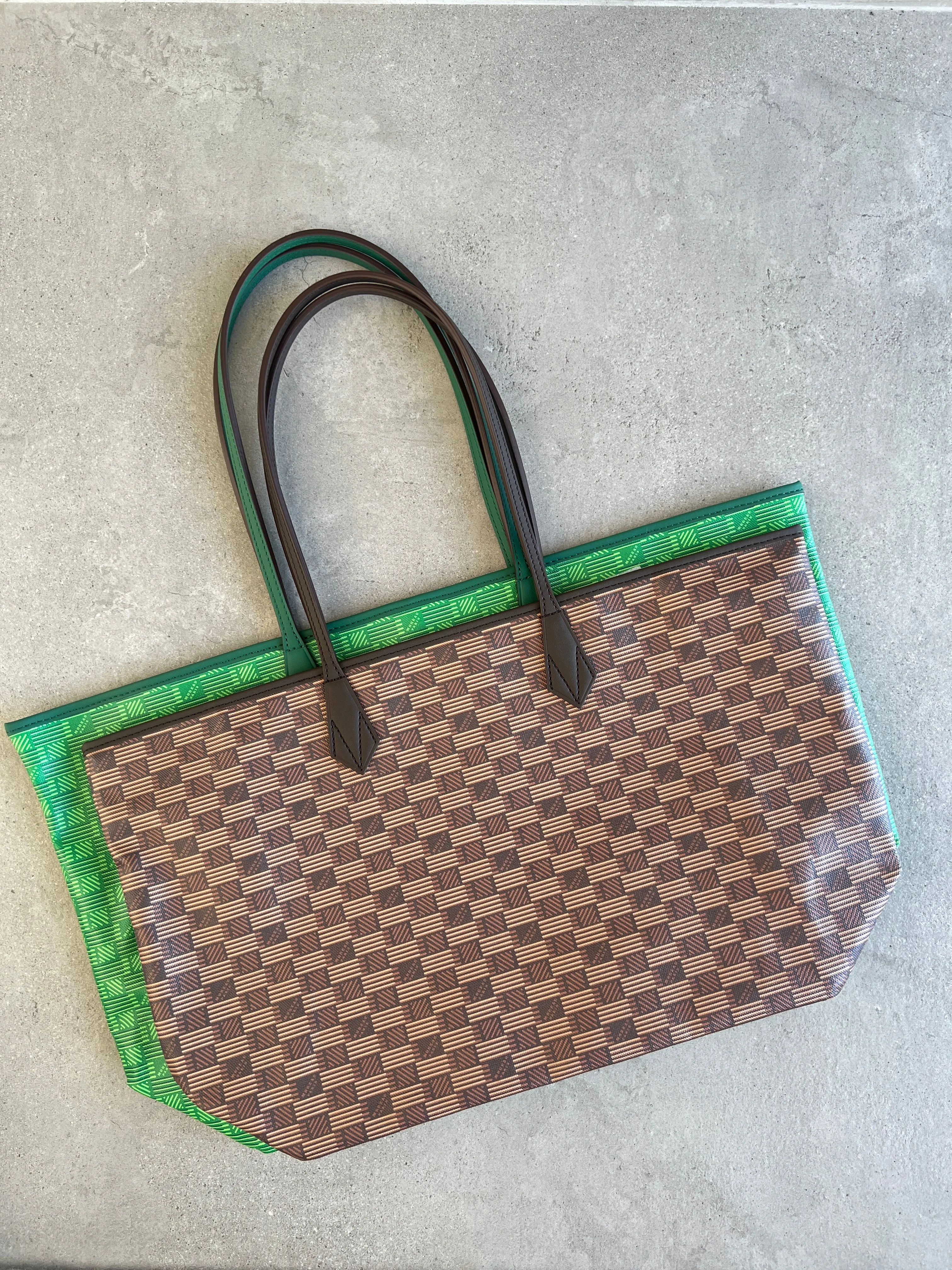 New Saint Tropez Open Tote MM, Chocolate