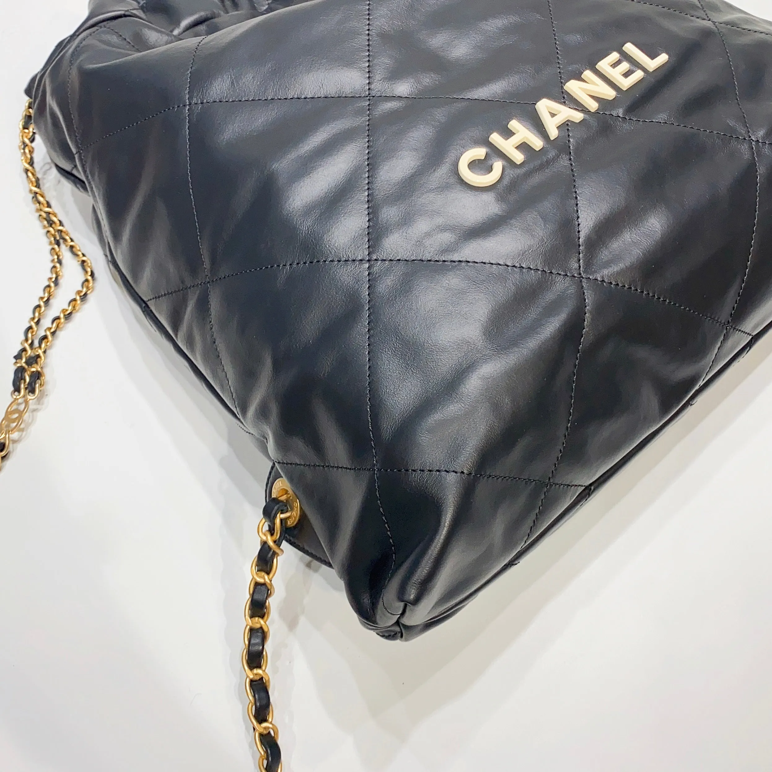 No.3866-Chanel Large 22 Backpack