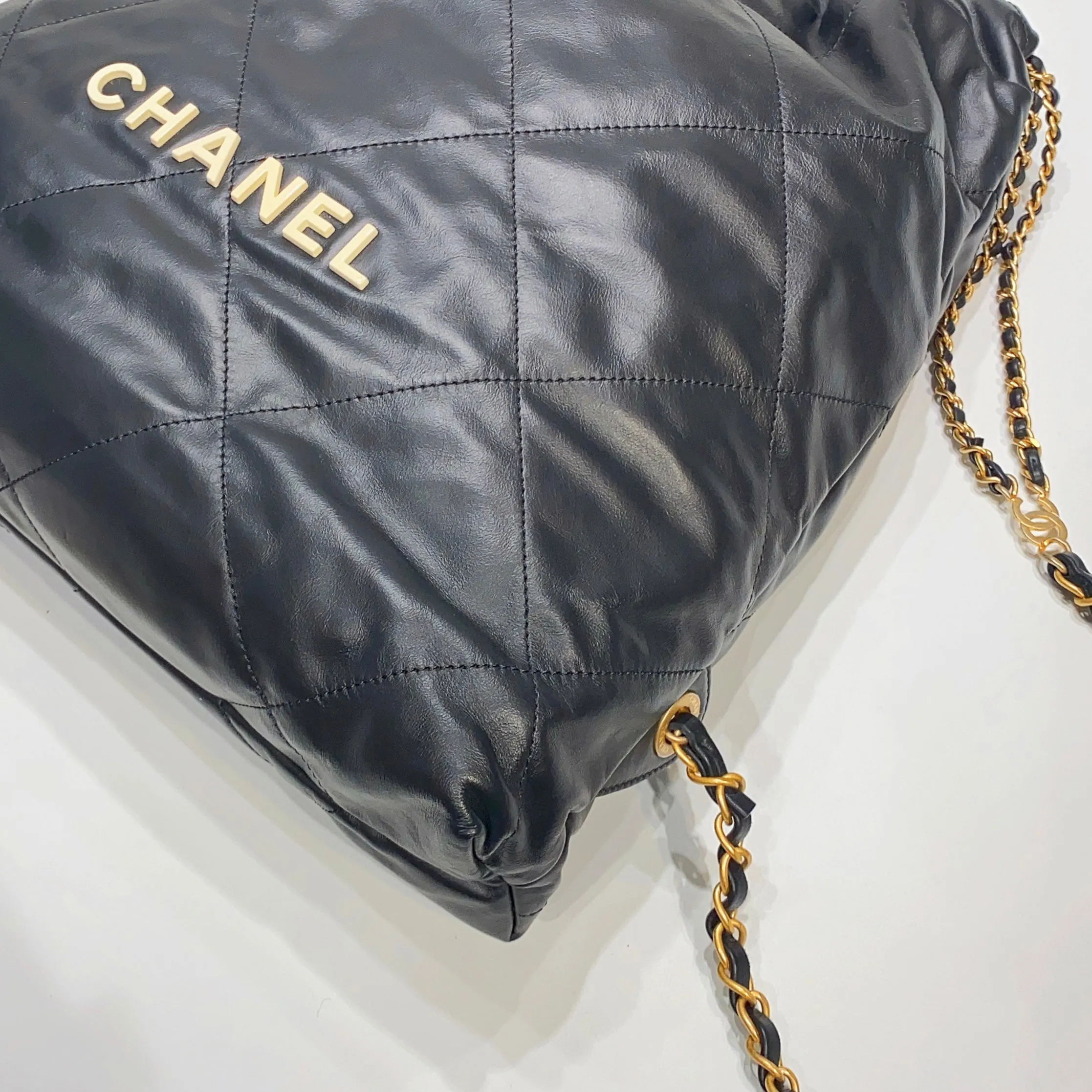No.3866-Chanel Large 22 Backpack