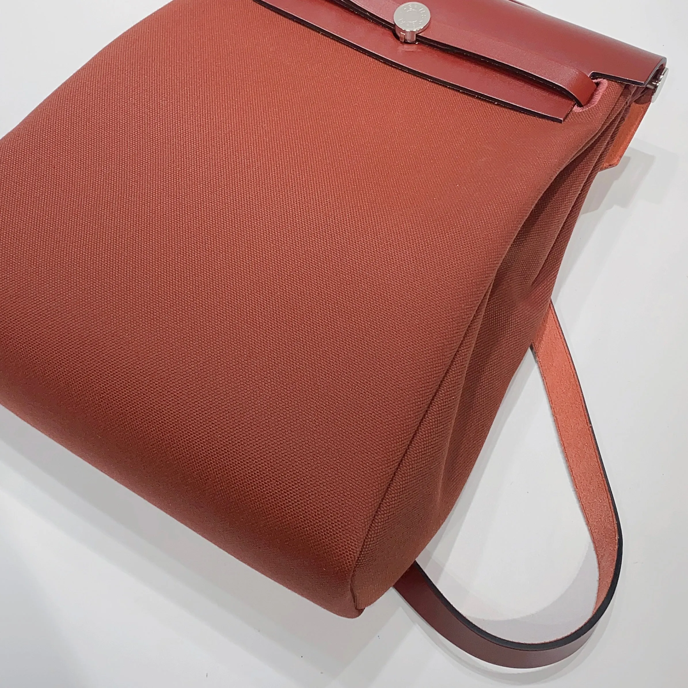 No.3946-Hermes Herbag A Dos Zip Retourne Tilt Backpack (Unused / )