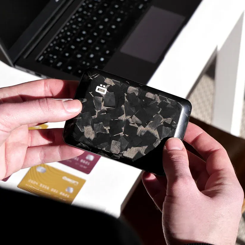 Ogon Smart Case V2 | Genuine Carbon Fiber Forged