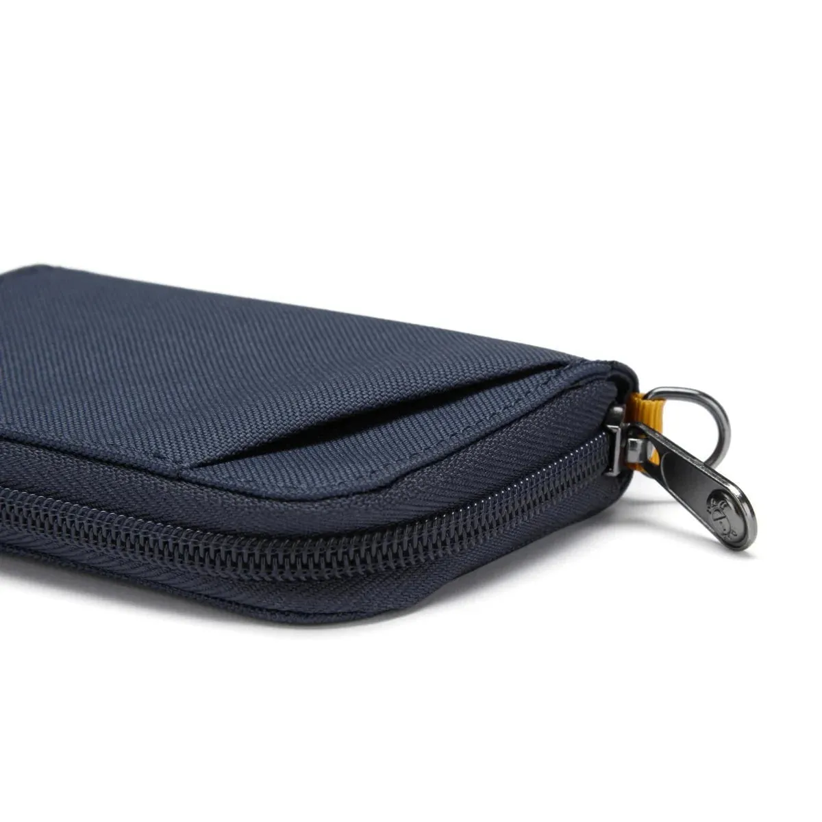 Pacsafe RFIDsafe RFID Blocking Card Wallet