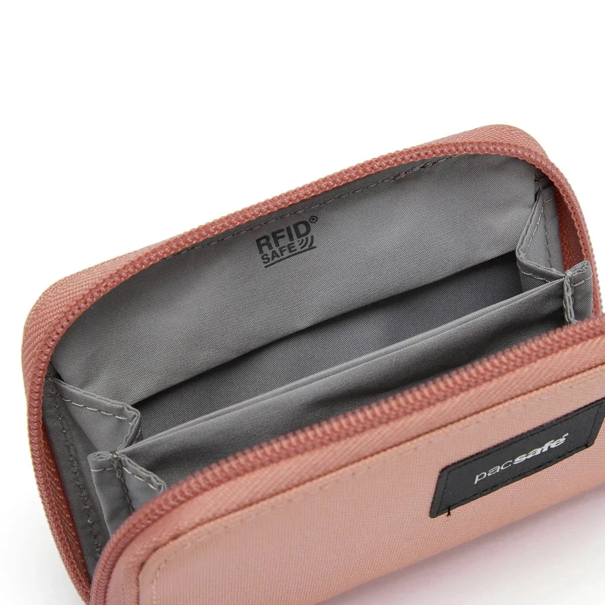 Pacsafe RFIDsafe RFID Blocking Card Wallet