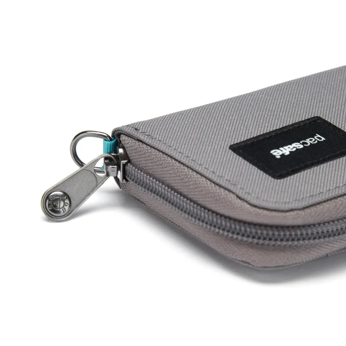 Pacsafe RFIDsafe RFID Blocking Card Wallet