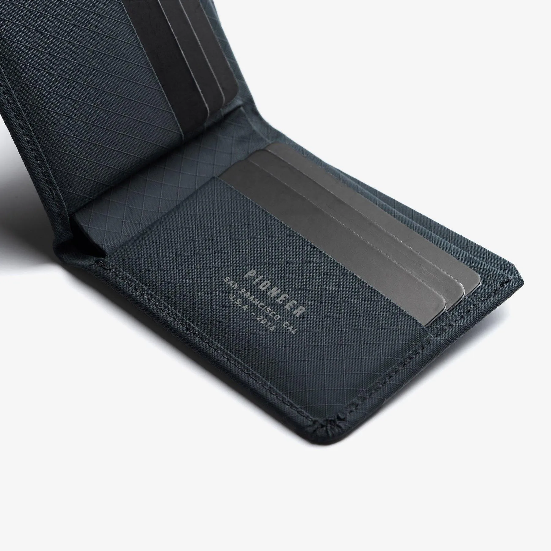 Pioneer Carry Division Billfold Wallet