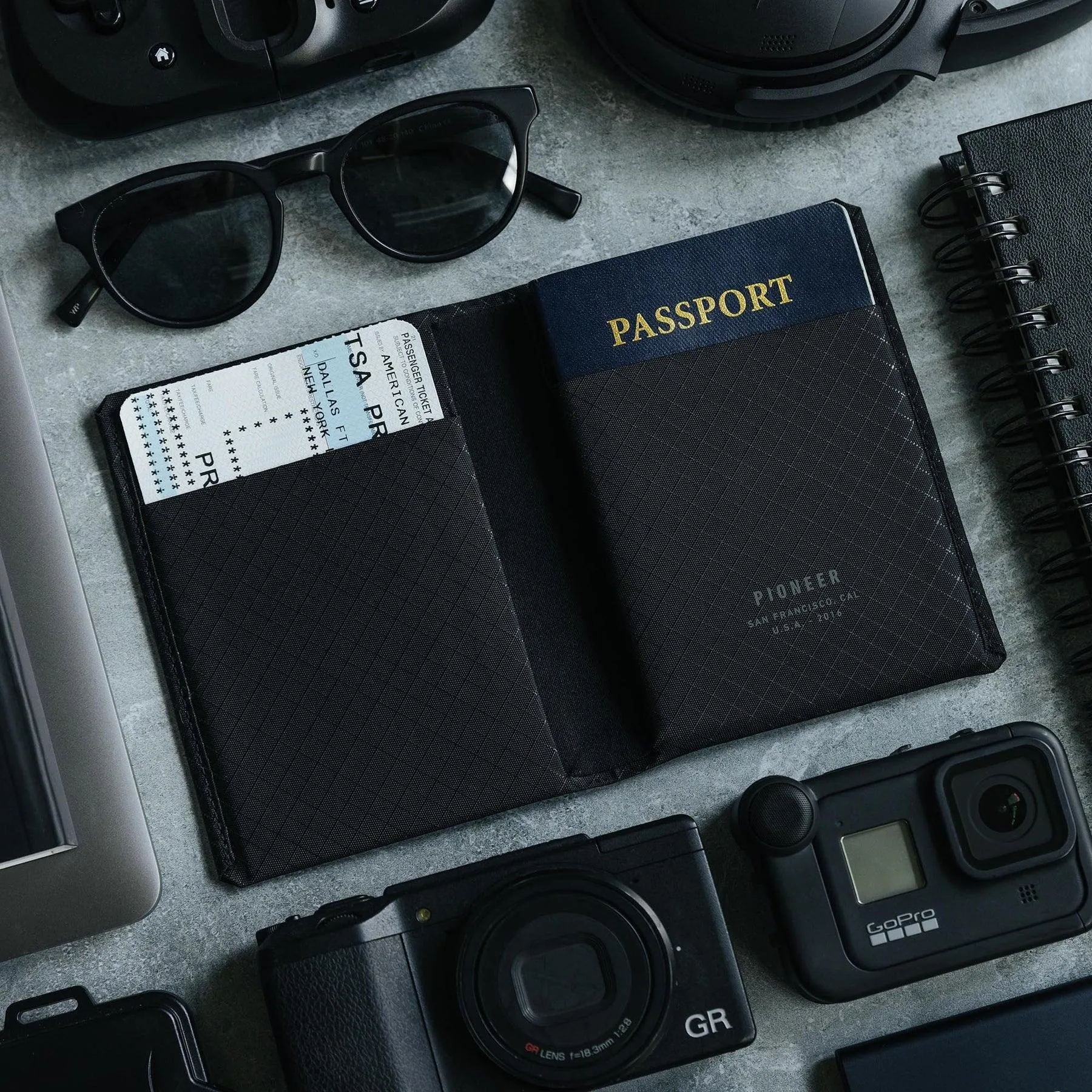 Pioneer Carry Passport Wallet