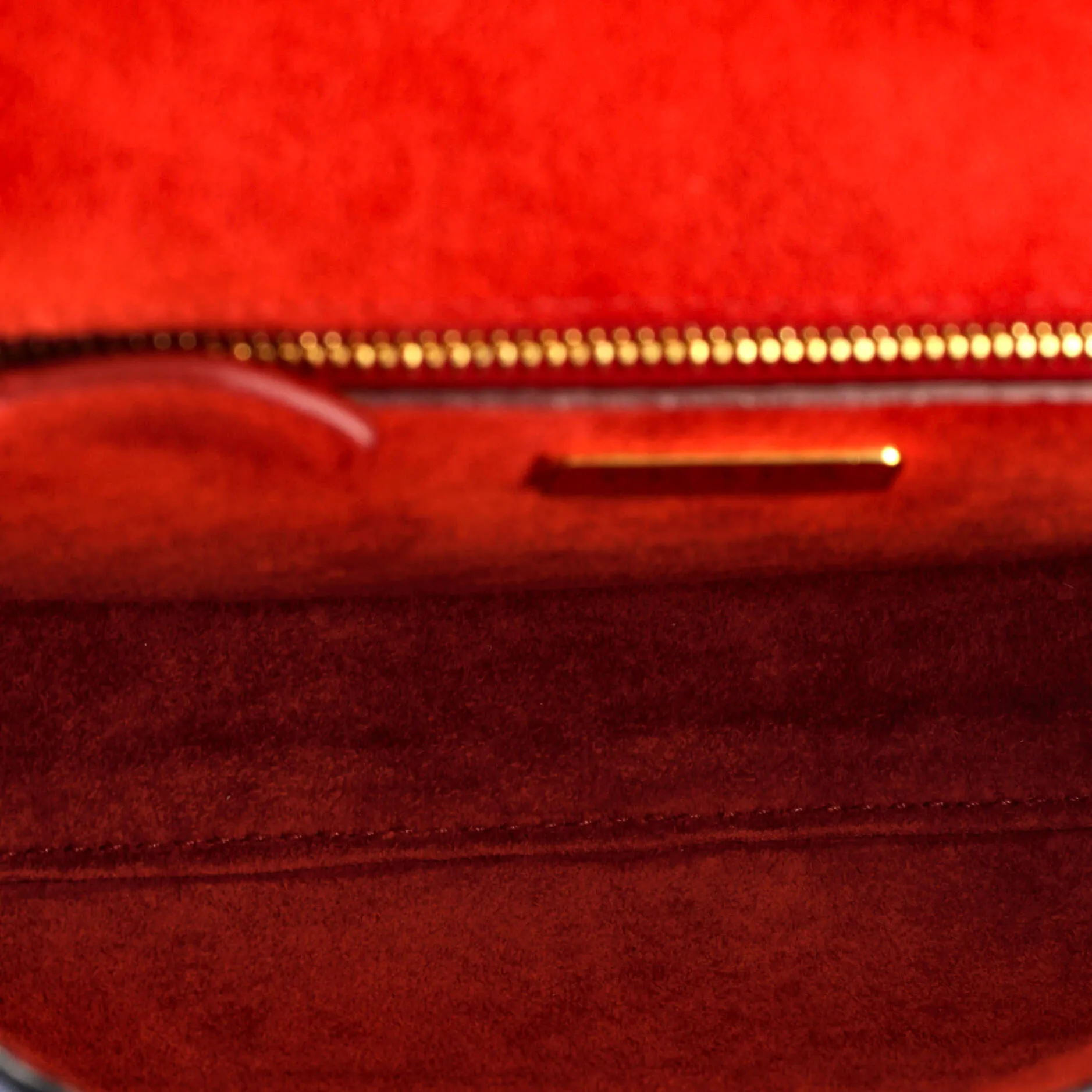 Pionniere Shoulder Bag City Calfskin Medium