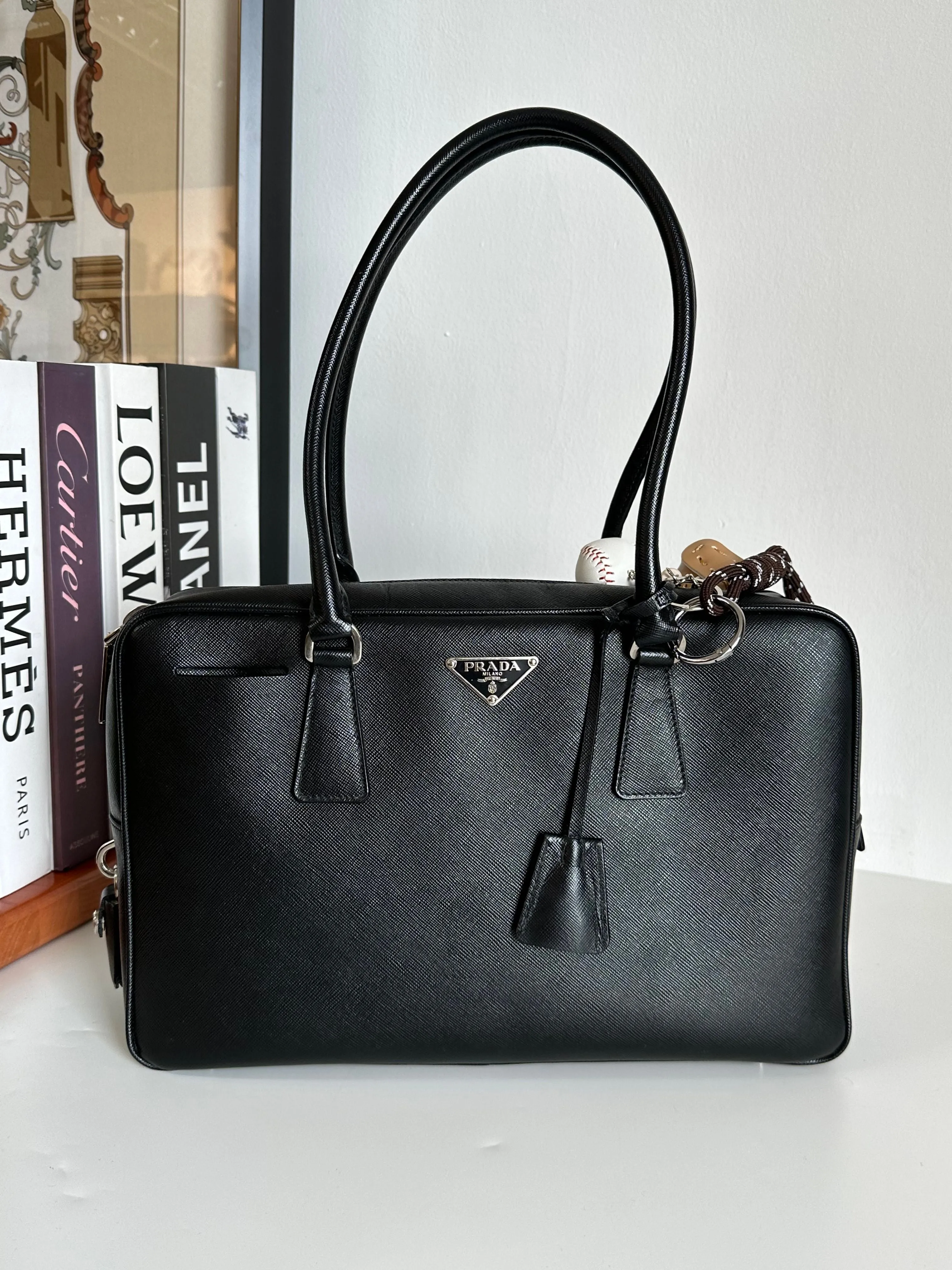 Prada Black Saffiano Leather Bauletto Shoulder Bag #1YIEE IMG_2841