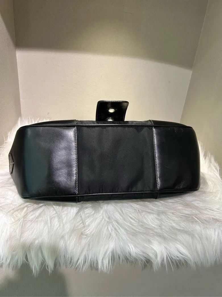 Pre-loved Prada Black Shoulder Bag - Stylish Luxe