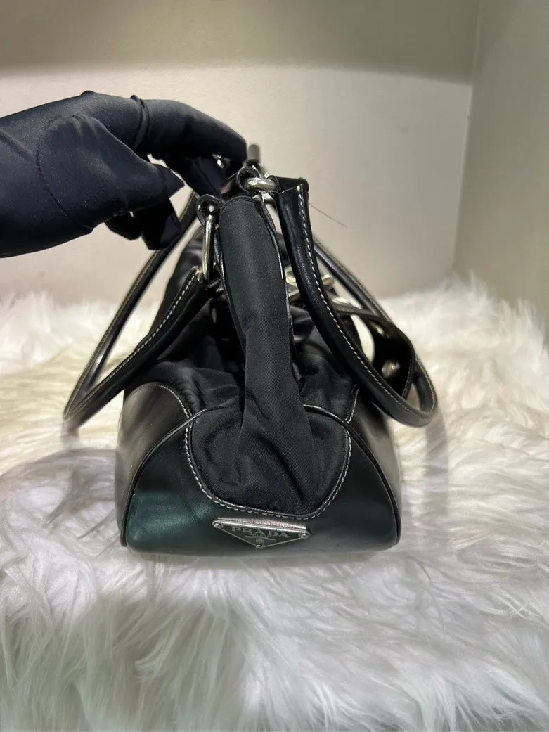 Pre-loved Prada Black Shoulder Bag - Stylish Luxe