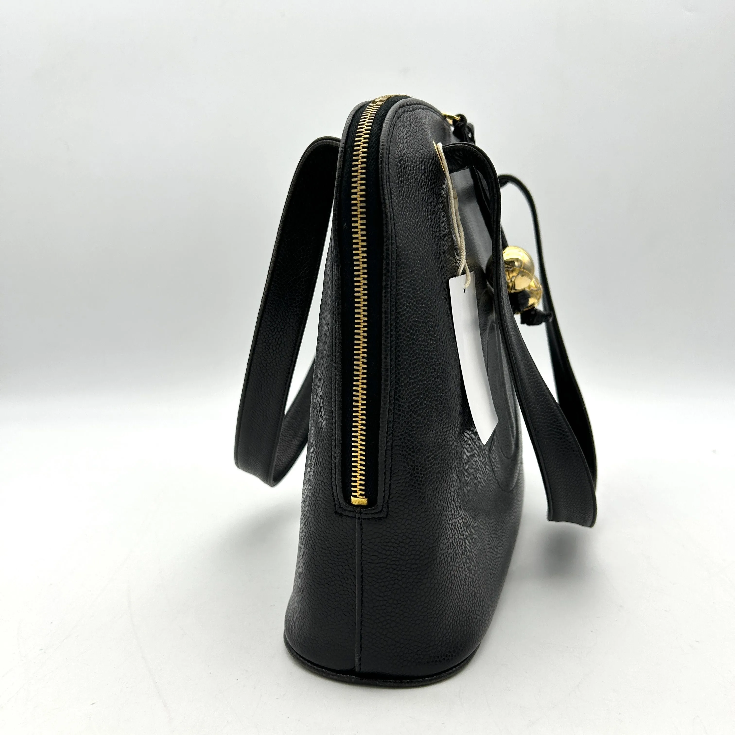 Pre-owned CHANEL Caviar Large CC Shoulder Bag Black  WD012636