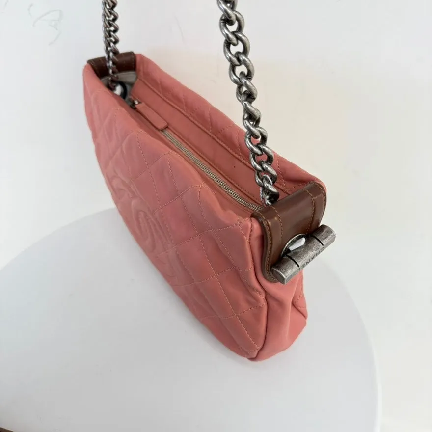 Preloved Chanel Calfskin Chain Shoulder Bag IW0006 Pink Leather